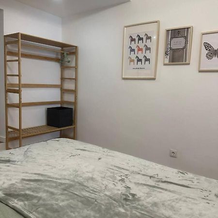 Stylish Renovated Apartment In Chiado Lisbon Bagian luar foto