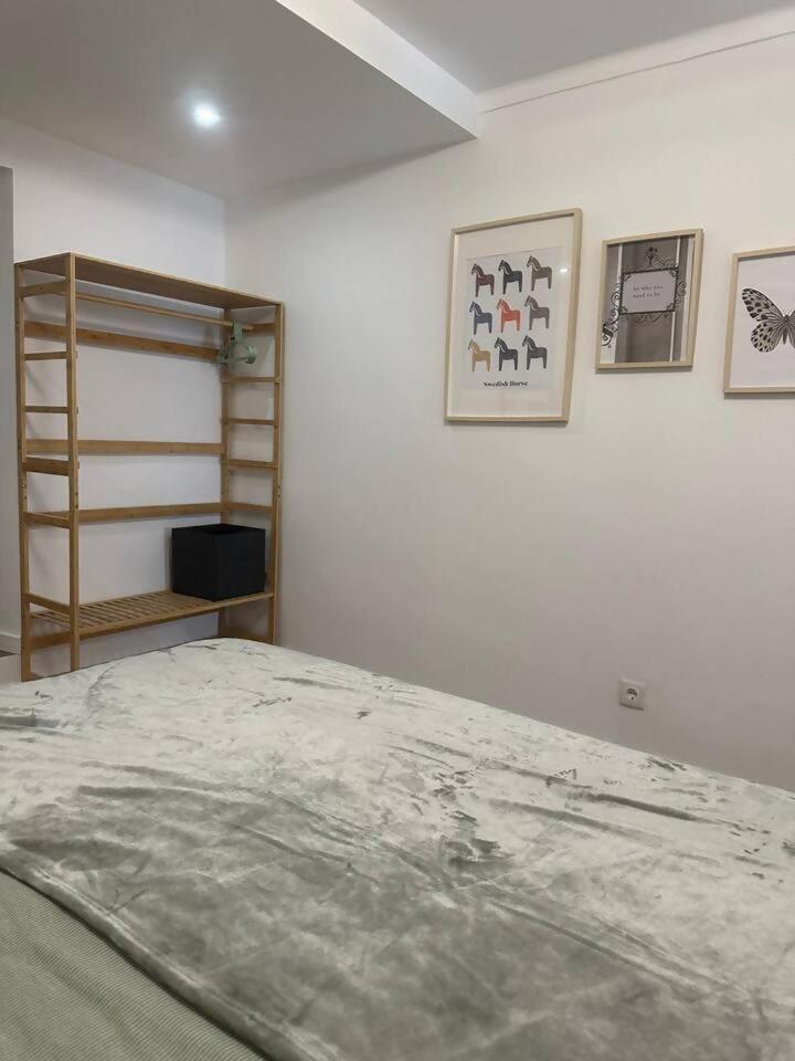 Stylish Renovated Apartment In Chiado Lisbon Bagian luar foto